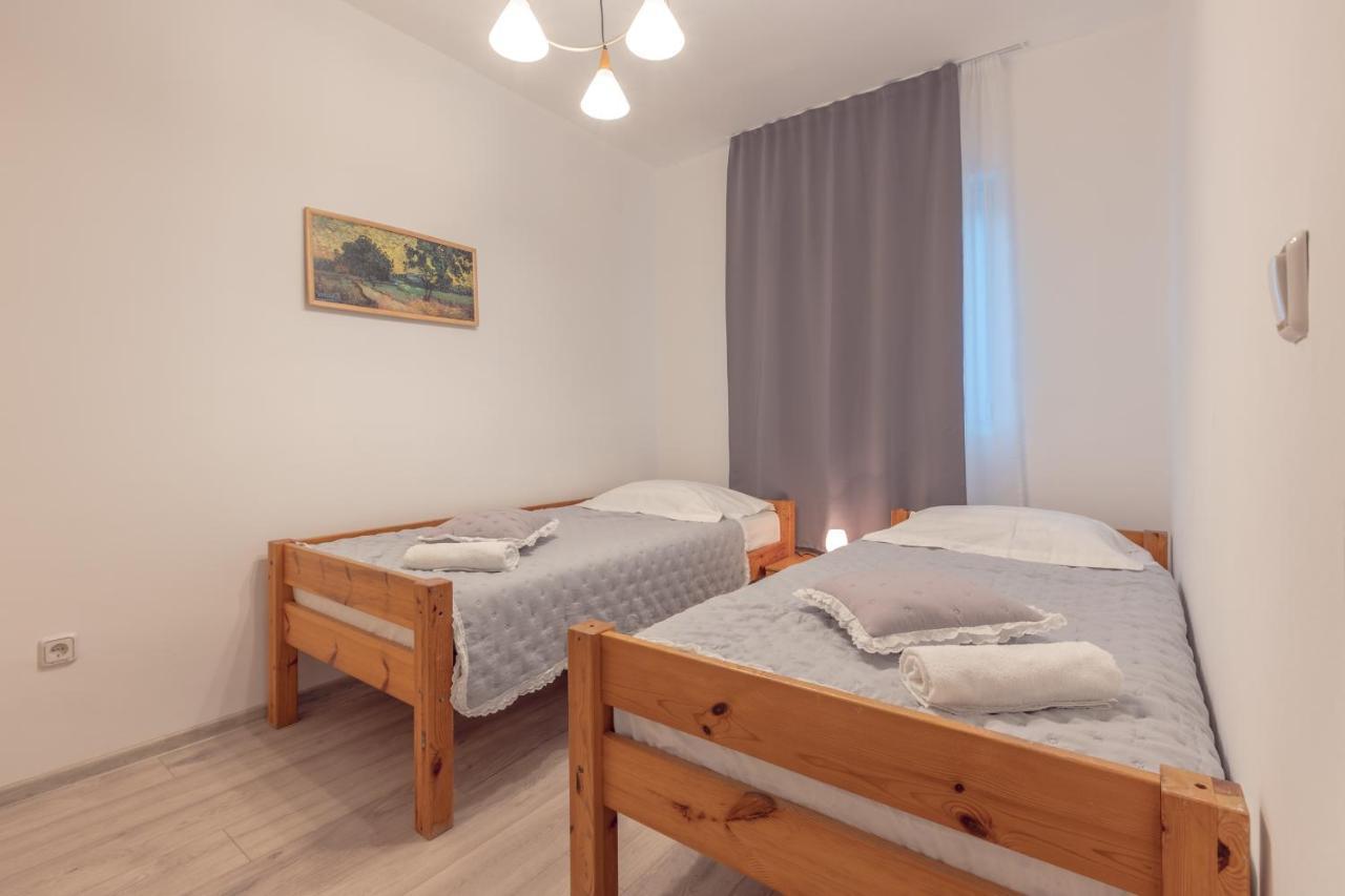 Holiday Home Insulam Mare Trogir Ngoại thất bức ảnh