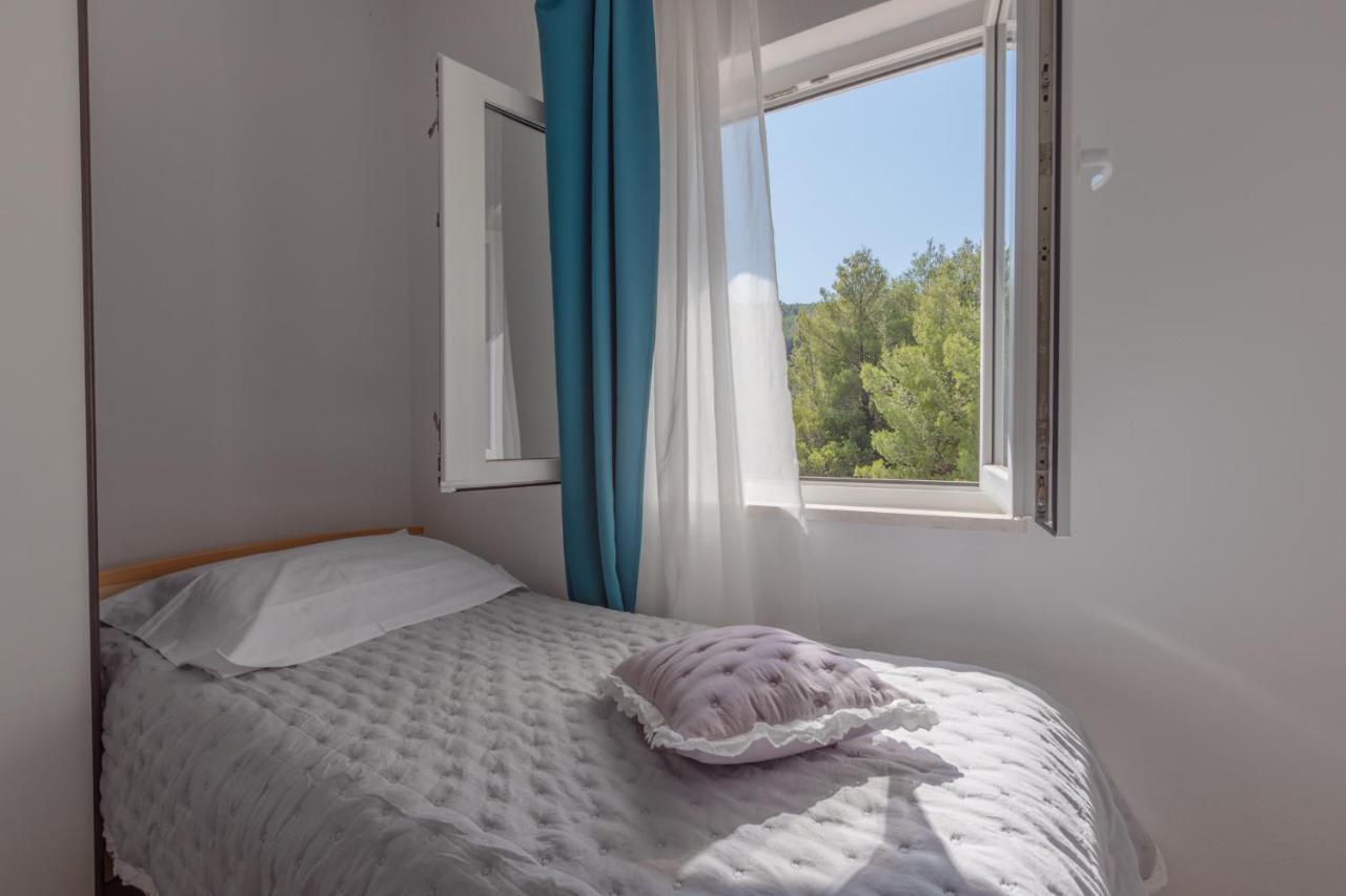 Holiday Home Insulam Mare Trogir Ngoại thất bức ảnh