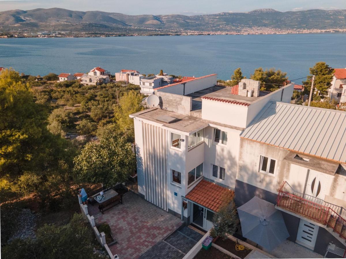 Holiday Home Insulam Mare Trogir Ngoại thất bức ảnh