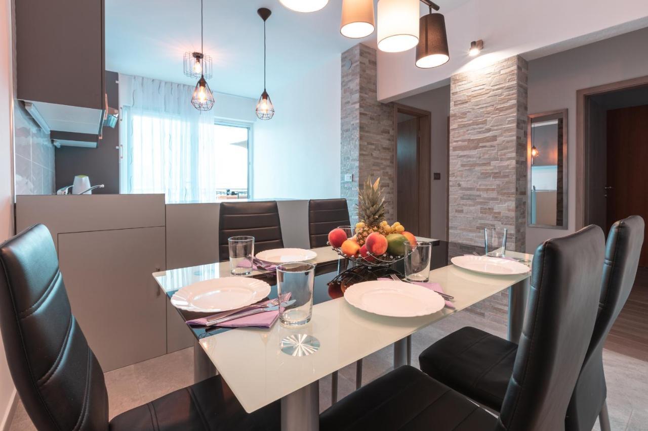 Holiday Home Insulam Mare Trogir Ngoại thất bức ảnh