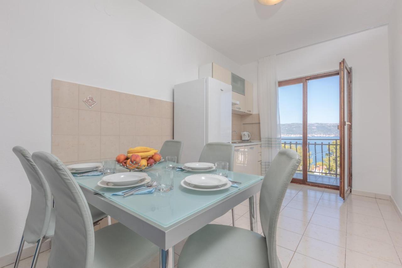 Holiday Home Insulam Mare Trogir Ngoại thất bức ảnh